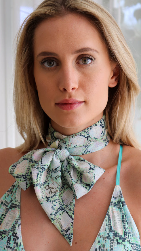 Foulard oblong en soie cousu "Crystal Python"